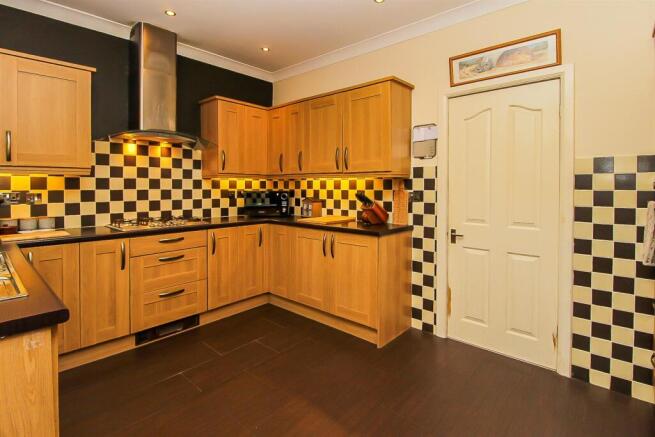 2 bed Terraced for sale Image 4