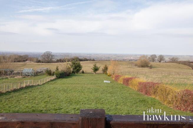 Bradenstoke SN15 4 photo 4