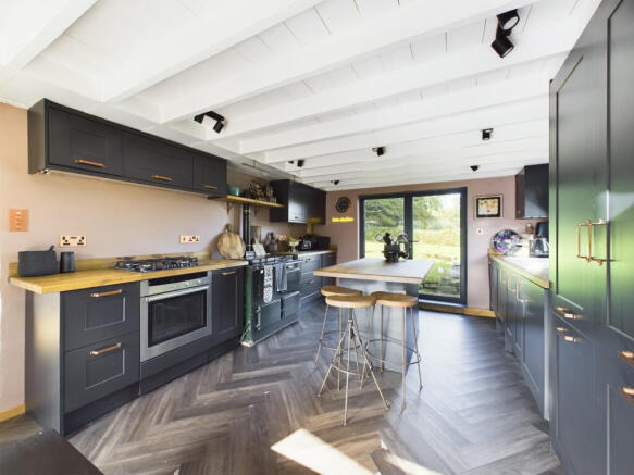 Farmhouse Kitchen/Diner