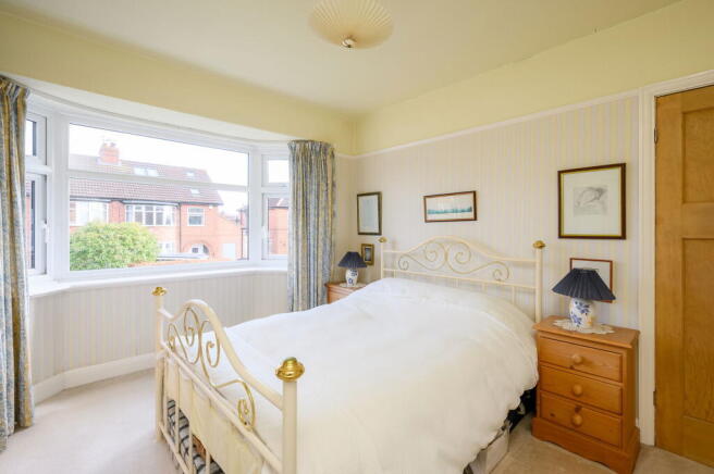 3 bed Semi-Detached for sale Image 12
