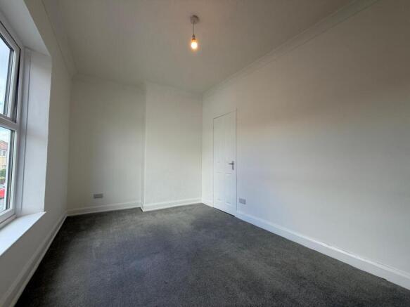4 bed End of Terrace to rent Image 9