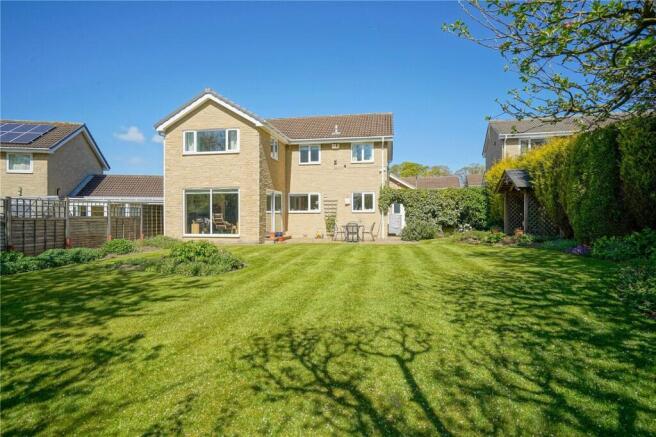 4 bed Detached for sale Image 4