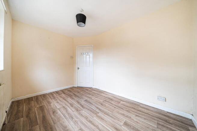 Elm Road, Kidderminster, DY10 1 photo 4
