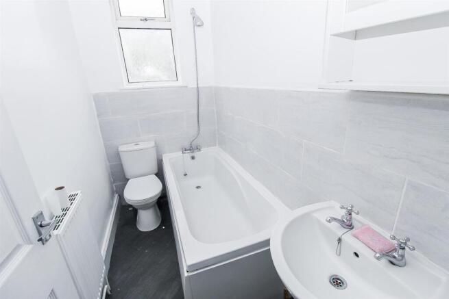 2 bed Terraced for sale Image 6