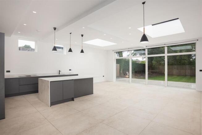Kitchen/ Living Area