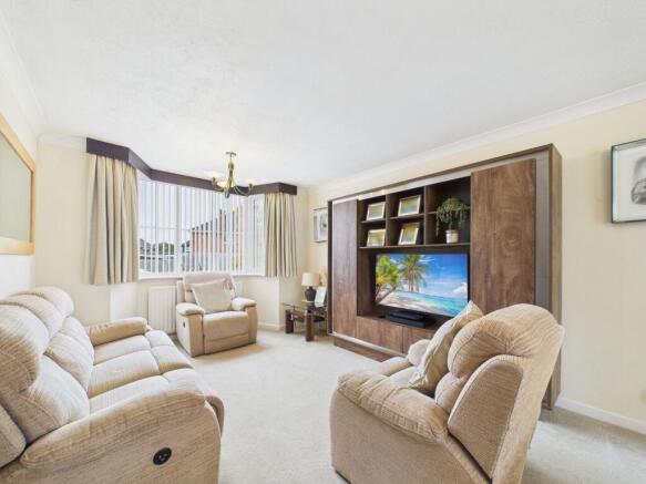 Eastleigh, Sedgley, Dudley, DY3 photo 4