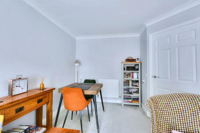 Living Room_3.jpeg