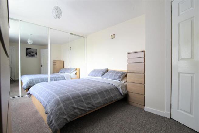 Bed1a.JPG