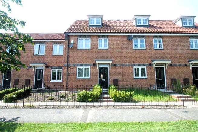 3-bed terraced on Parkview, Finchale Avenue, £150,000