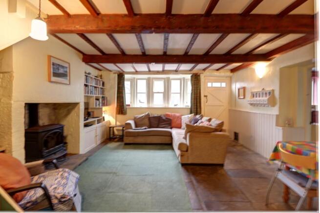 Living room photo two
