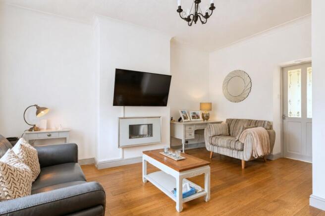 2 bed Semi-Detached for sale Image 8