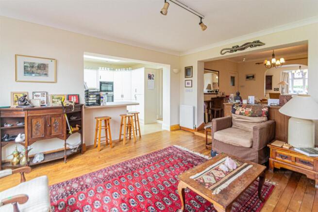 Family Room & Dining Kitchen