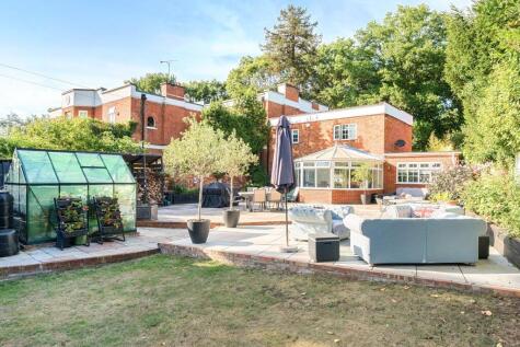 St. Anns Hill Road, Chertsey, KT16