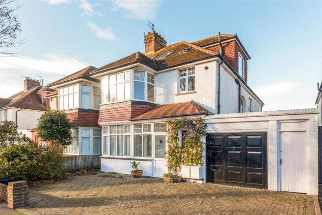 48 Braemore Road_1.jpg