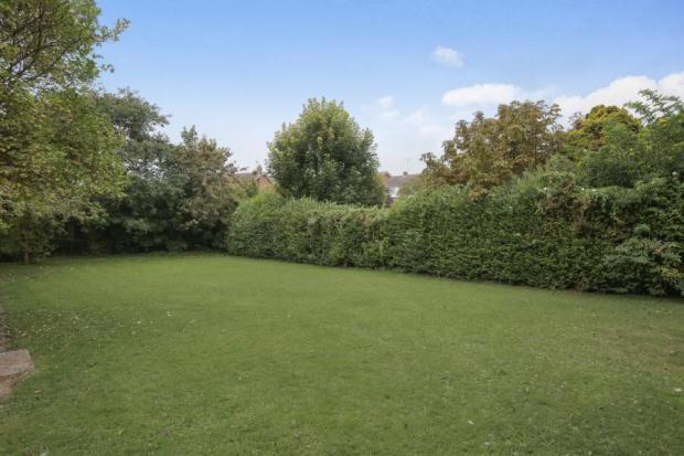 SECRET REAR GARDEN
