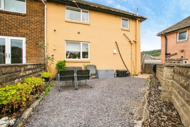 3 bed Semi-Detached for sale Image 12
