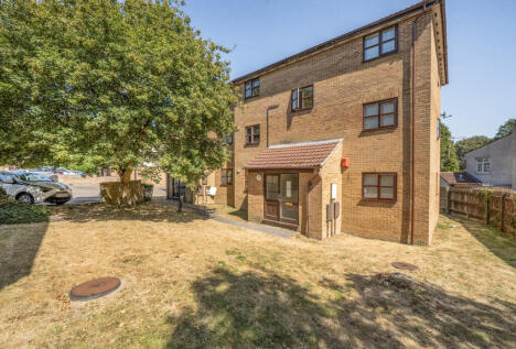 Ladd Close, Bristol, Gloucestershire, BS15