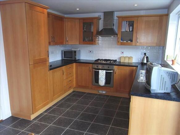 <p>KITCHEN</p>