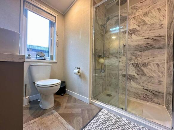 2 bed Lodge for sale Image 7