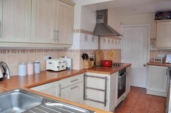 KITCHEN 2