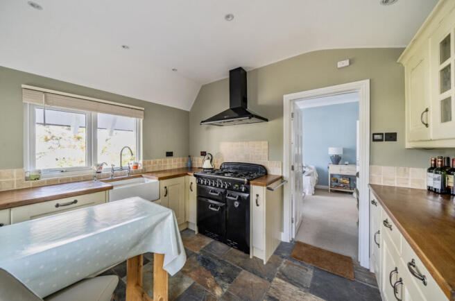 1349715-18-68c2fd...