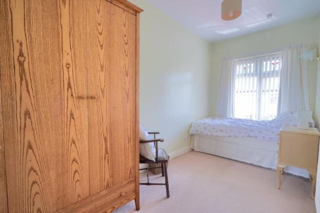 4 bed Semi-Detached for sale Image 11