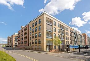 Flat 27, Wave Court, Maxwell Road, Romford RM7 0FA