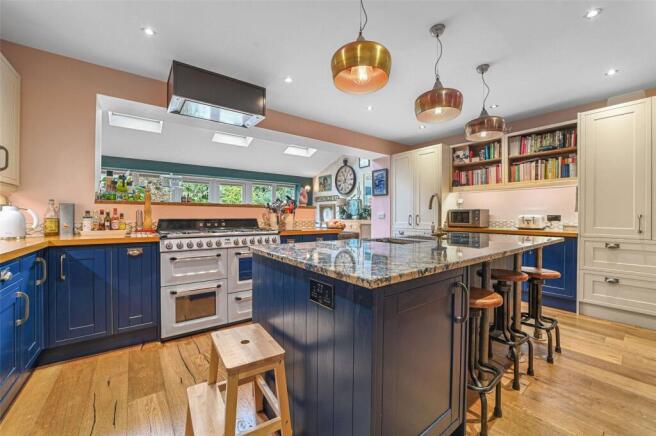 153, Thaxted Road, Saffron Walden, Essex, CB11 photo 4