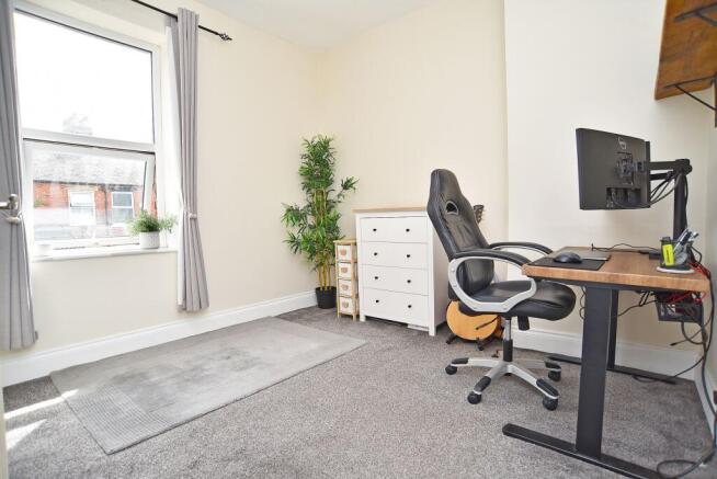 2 bed Terraced for sale Image 6