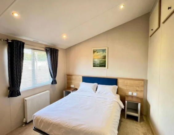 2 bed Park Home for sale Image 10