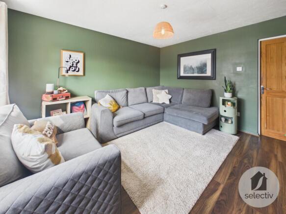 3 bed Semi-Detached for sale Image 4