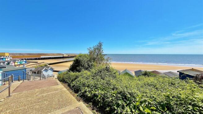Southcliff, Walton-on-the-Naze photo 4