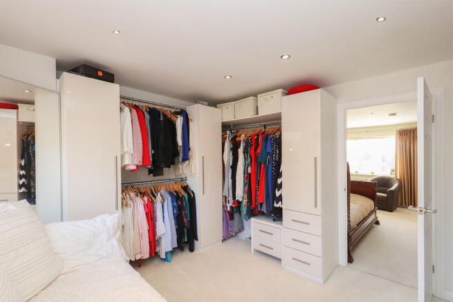 Dressing Room - B...