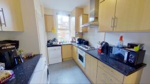 46, Royal Park Avenue, Hyde Park, Leeds LS6 1EY