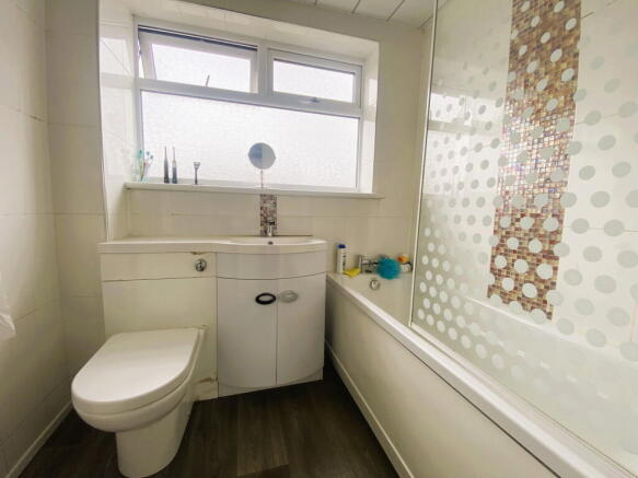 2 bed Terraced for sale Image 9