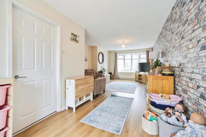 3 bed Detached for sale Image 5