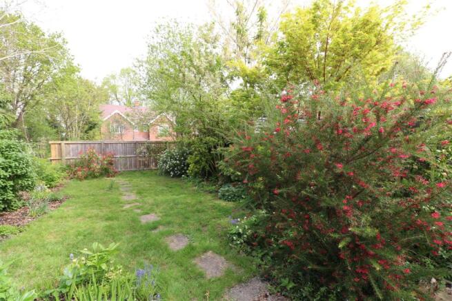 GARDEN 2.JPG