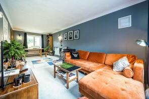 Flat 2, 39 Ravensbourne Mansions, Berthon Street, London SE8 3EB