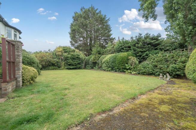 For Sale by Aspire Residential | Abbotts Close