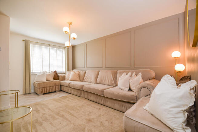 2 bed Semi-Detached for sale Image 5