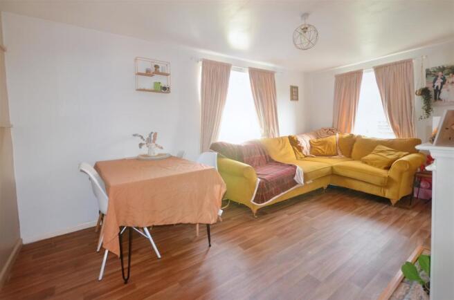 Sitting/Dining Room