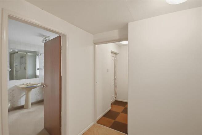 Hady Hill, Chesterfield, S41 photo 4