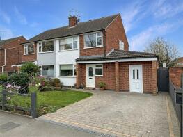 11, Fairway, Newark On Trent NG24 4RG