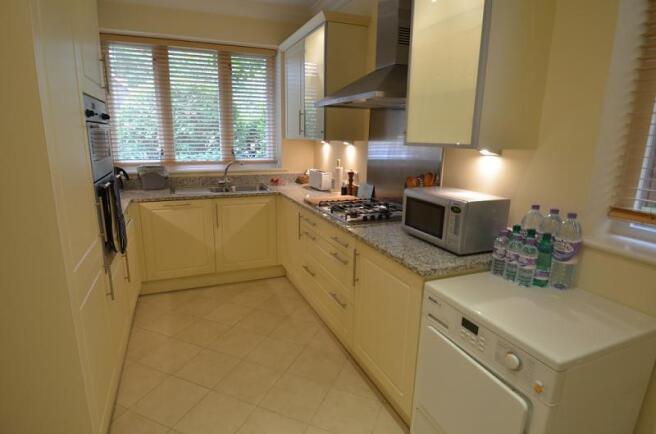 kitchen/breakfast room