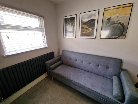 1 bed House Share to rent Image 6
