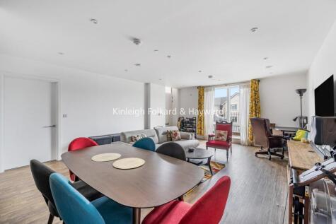 Oakwood Crescent, Muswell Hill, London, N10