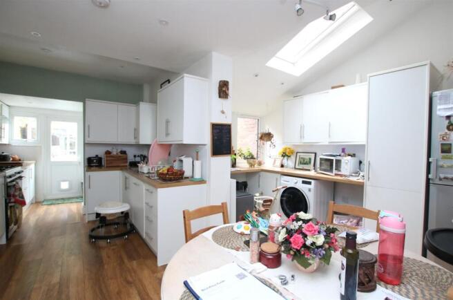 Kitchen Diner.JPG
