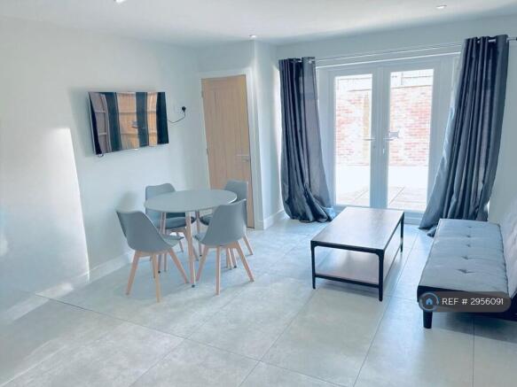 Kitchen/Lounge