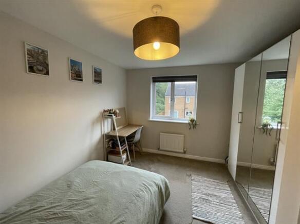 5 bed Detached to rent Image 11