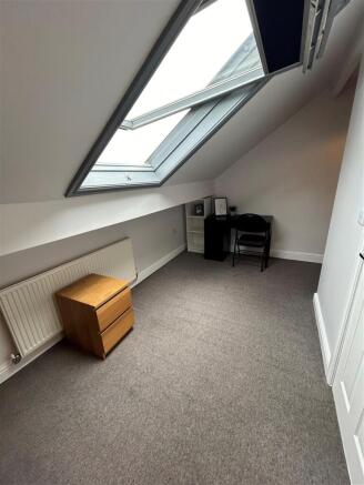 bedroom10.jpg